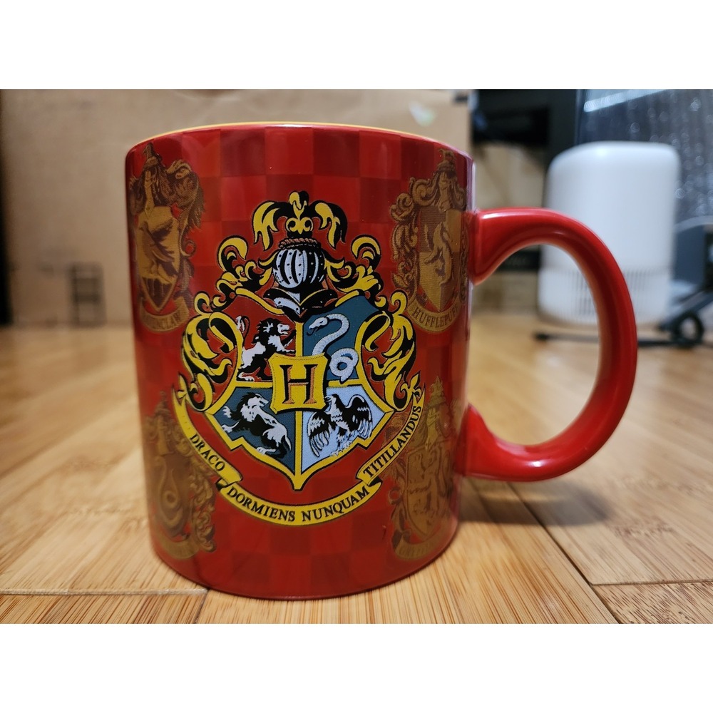 Silver Buffalo Harry Potter Hogwarts House Crests Ceramic Mug Red 20 oz Cup